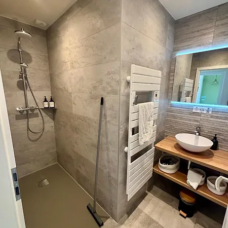 Privee 230m2, Piscine-spa- Salle De Jeux 35min Train Strasbourg *